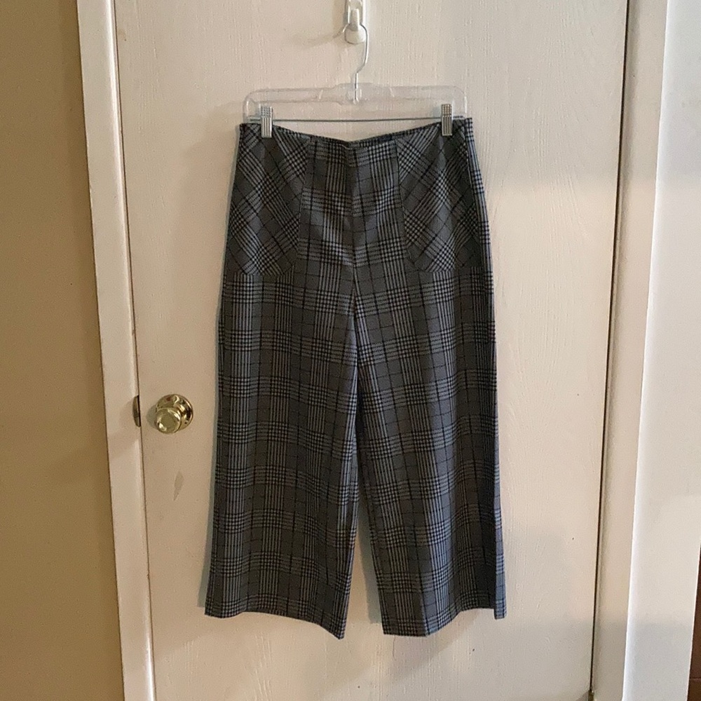 High Waisted Wide Leg Cropped Trousers. 14